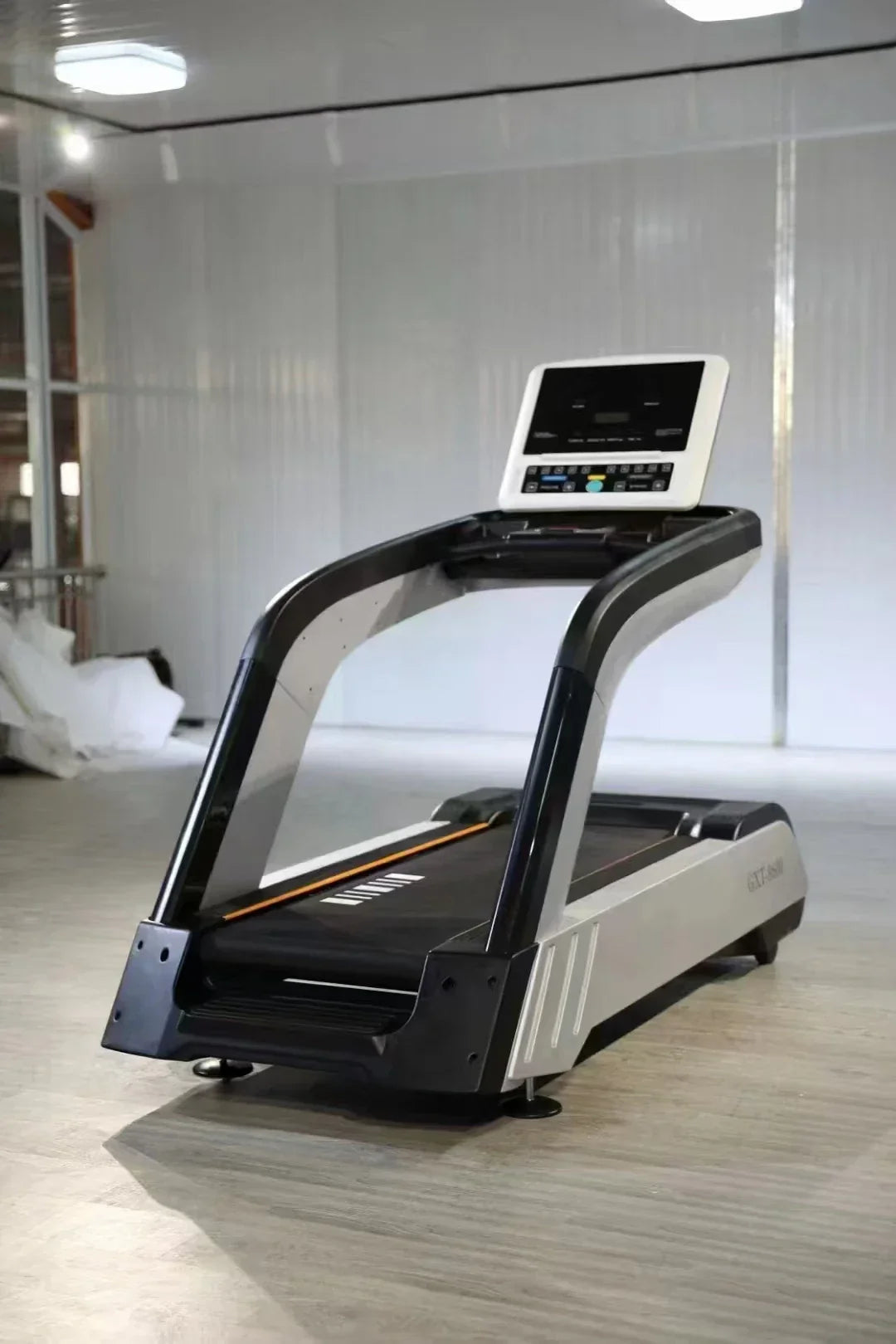 Commercial High Quality Intelligence Treadmill Running Machine Electric Treadmill Gym Sports Fitness Machine - GilloServ